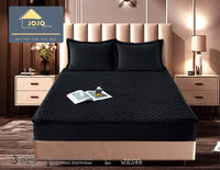 Set Husa De Pat Dublu, Din Catifea, Tip Topper Cu Elastic 180x200 cm - Plus Doua Fete De Perna HCT3